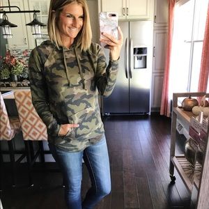 women's camo sweatshirt american eagle